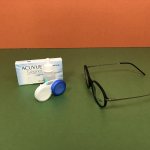 что лучше очки или линзы