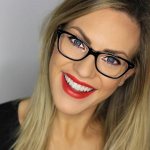 Имиджевые очки оказывают немалое влияние на внешний облик человека