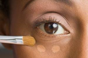 Как подобрать консилер для лица и для глаз: советы визажистов