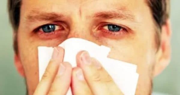 Признаки аллергии глаз